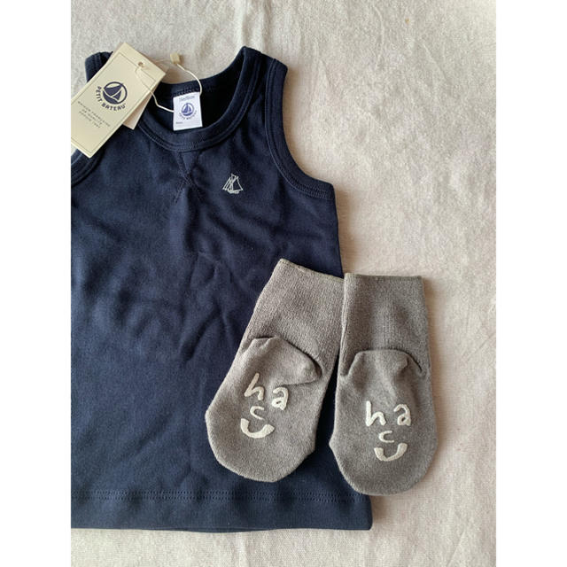 PETIT BATEAU(プチバトー)の専用◎petit bateau tanktop +sox キッズ/ベビー/マタニティのベビー服(~85cm)(タンクトップ/キャミソール)の商品写真