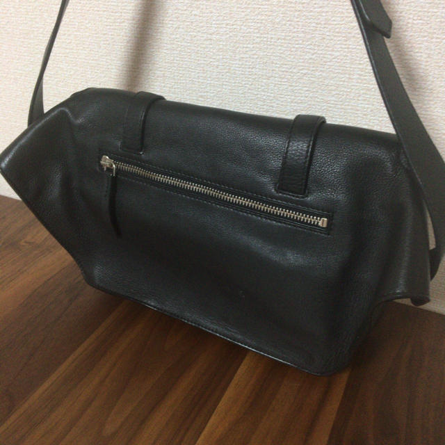 レザー】 DRIES VAN NOTEN 19SS ボディーバッグ ドリスヴァンノッテン