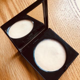 ボビイブラウン(BOBBI BROWN)のBOBBI BROWN プレストパウダー 中古品(フェイスパウダー)