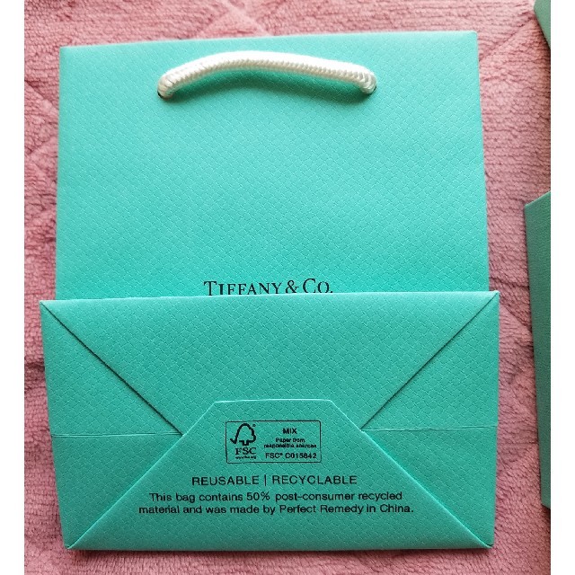 Tiffany & Co. - ティファニー 箱 ネックレスのボックス 紙袋 Tiffany & Co. - ティファニー 箱 ネックレスのボックス 紙袋