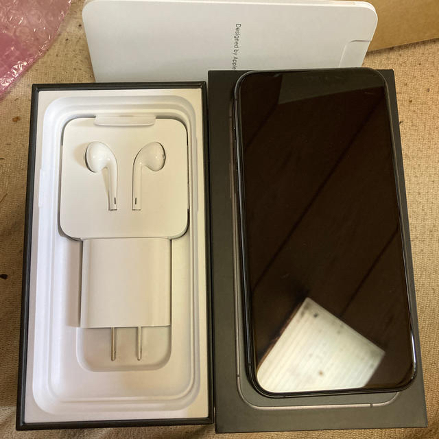 Apple iPhone8 gold 64GB PRADAプラダケース付き