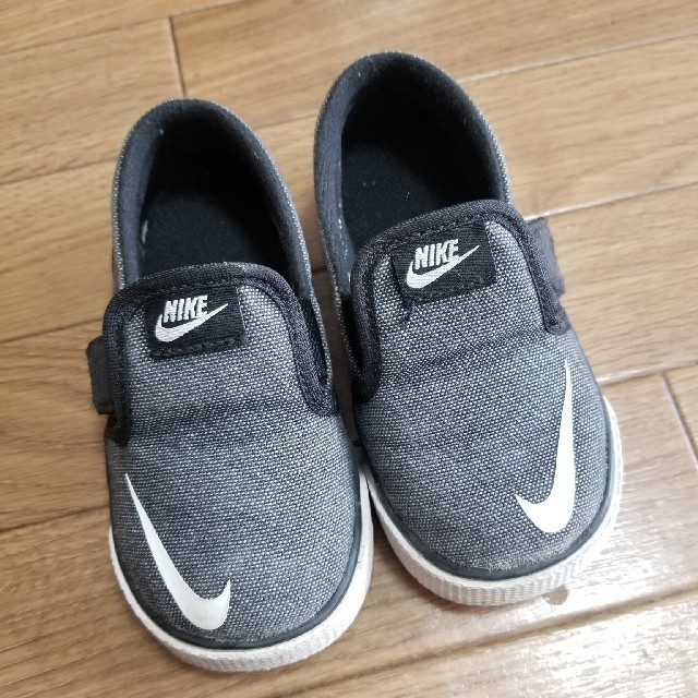 NIKE(ナイキ)のNIKE　子ども　スリッポン キッズ/ベビー/マタニティのベビー靴/シューズ(~14cm)(スリッポン)の商品写真