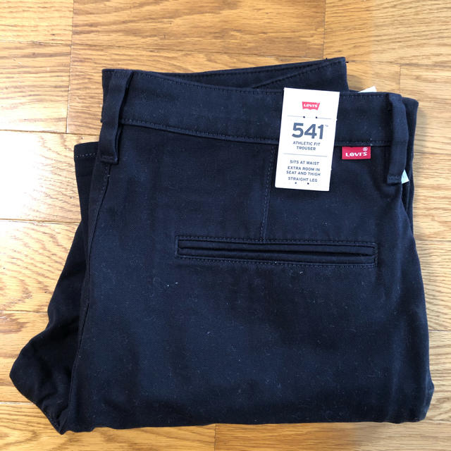 Levi’s 541 黒パン【新品】