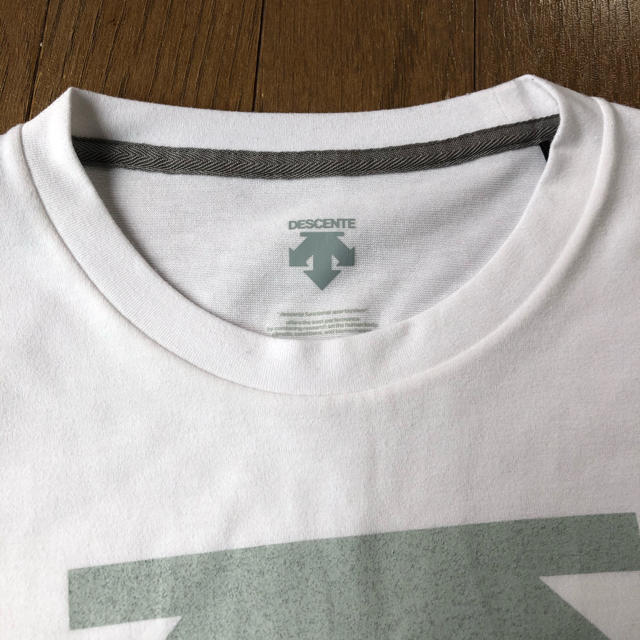 DESCENTE(デサント)のデサント　Tシャツ メンズのトップス(Tシャツ/カットソー(半袖/袖なし))の商品写真