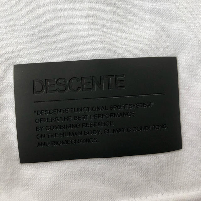 DESCENTE(デサント)のデサント　Tシャツ メンズのトップス(Tシャツ/カットソー(半袖/袖なし))の商品写真