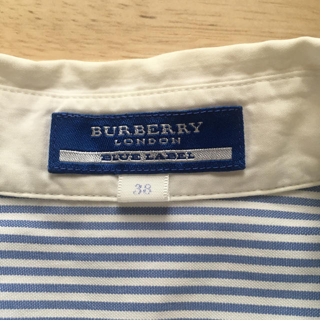 BURBERRY BLUE LABEL(バーバリーブルーレーベル)のバーバリー　シャツ レディースのトップス(シャツ/ブラウス(長袖/七分))の商品写真