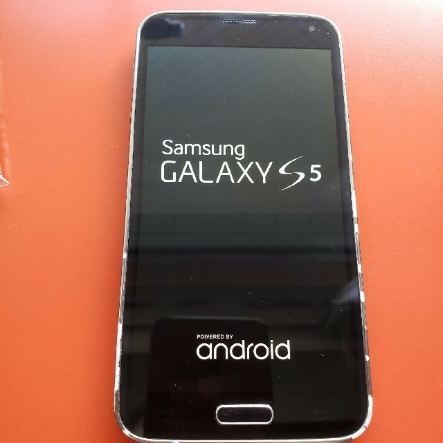 Galaxy(ギャラクシー)のGALAXY S5 SCL23 ブラック au スマホ/家電/カメラのスマートフォン/携帯電話(スマートフォン本体)の商品写真