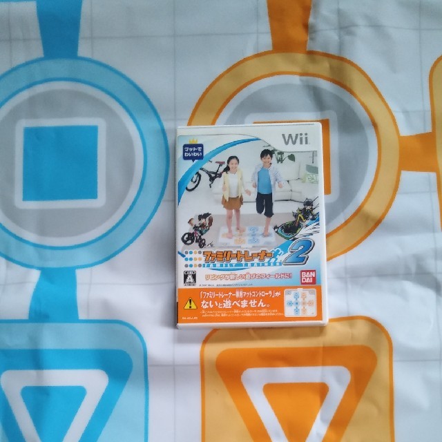 Wii(ウィー)のファミリートレーナー　wii エンタメ/ホビーのゲームソフト/ゲーム機本体(家庭用ゲームソフト)の商品写真
