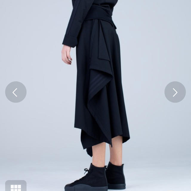 Y-3(ワイスリー)のY-3  W CRFT 3 STP SKIRT  レディースのスカート(ひざ丈スカート)の商品写真