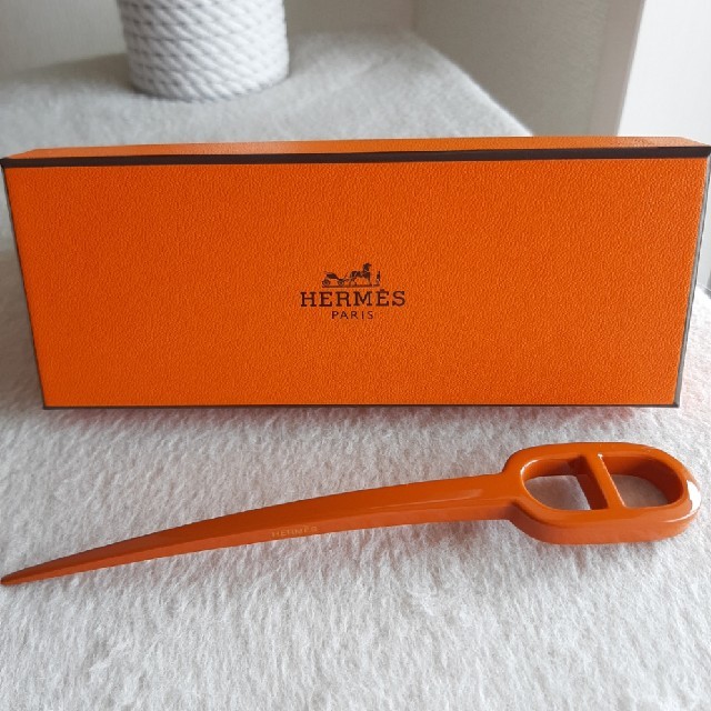 Hermes(エルメス)の【未使用】HERMES エルメス かんざし カラー レディースのヘアアクセサリー(その他)の商品写真