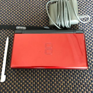 ニンテンドーDS(ニンテンドーDS)のニンテンドーDS lite レッド×ブラック(携帯用ゲーム機本体)