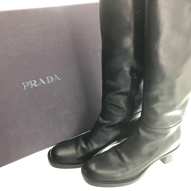 PRADA(プラダ)のPRADA ロングブーツ ブラック 39 美品　配送方法変更で値下げ可能 レディースの靴/シューズ(ブーツ)の商品写真