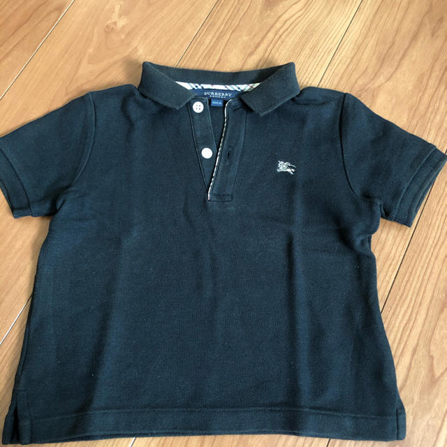 BURBERRY(バーバリー)のBurberry 黒色ポロシャツ　100A キッズ/ベビー/マタニティのキッズ服男の子用(90cm~)(その他)の商品写真