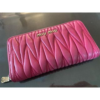 ミュウミュウ(miumiu)のmiu miu 長財布(財布)