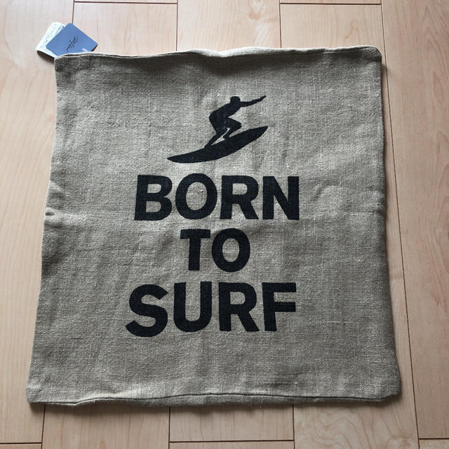 Ron Herman(ロンハーマン)のBORN TO SURF クッションカバー　サーフィン インテリア/住まい/日用品のインテリア小物(クッションカバー)の商品写真