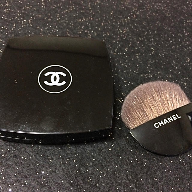 CHANEL(シャネル)のシャネル フェイスパウダー  プリセ ルミエール コスメ/美容のベースメイク/化粧品(フェイスパウダー)の商品写真