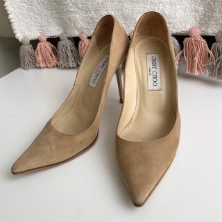 ジミーチュウ(JIMMY CHOO)のジミーチュウ　スエードパンプス　ベージュ サイズ35(ハイヒール/パンプス)