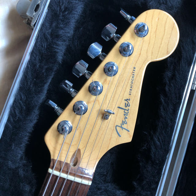 Fender(フェンダー)のFender USA American Deluxe Stratocaster 楽器のギター(エレキギター)の商品写真