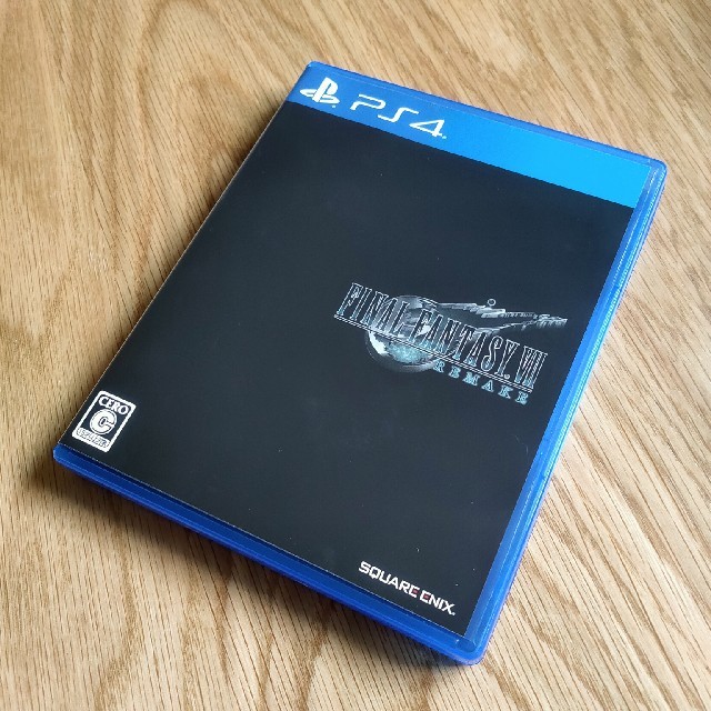 ファイナルファンタジーVII リメイク PS4　美品