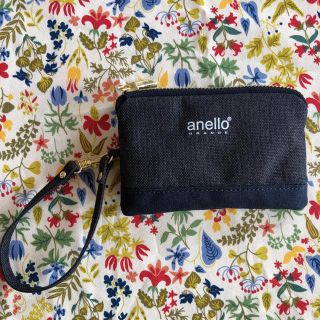 アネロ(anello)のanelloのリール付きパスポーチ(名刺入れ/定期入れ)