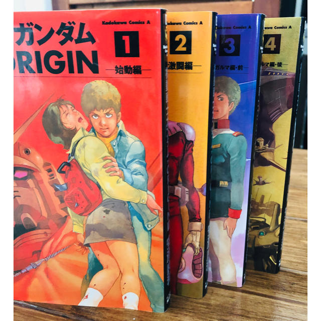 角川書店(カドカワショテン)の機動戦士ガンダムＴＨＥ　ＯＲＩＧＩＮ １〜4 エンタメ/ホビーの漫画(青年漫画)の商品写真