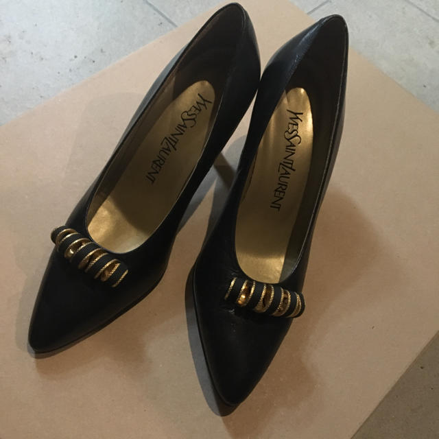 国産原料100% ⭐︎YVES SAINT LAURENT⭐︎ パンプス 35 1/2 本革 黒