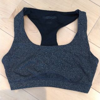 エイチアンドエム(H&M)のスポーツブラ(トレーニング用品)