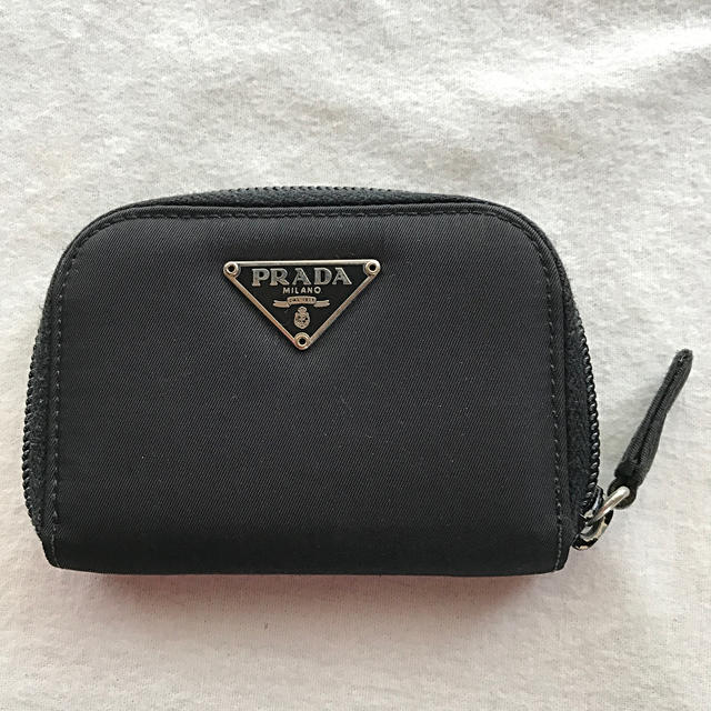 PRADA(プラダ)のPRADA プラダ 黒 ナイロン コインケース レディースのファッション小物(財布)の商品写真