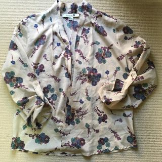 フォーエバートゥエンティーワン(FOREVER 21)の【 花柄　オシャレカーディガン 花柄羽織り　 】(カーディガン)