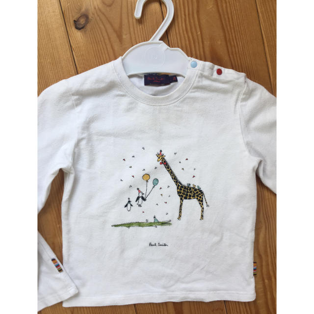 Paul Smith(ポールスミス)のポールスミス　ロンT 2枚セット　サイズ90 双子 キッズ/ベビー/マタニティのキッズ服女の子用(90cm~)(Tシャツ/カットソー)の商品写真