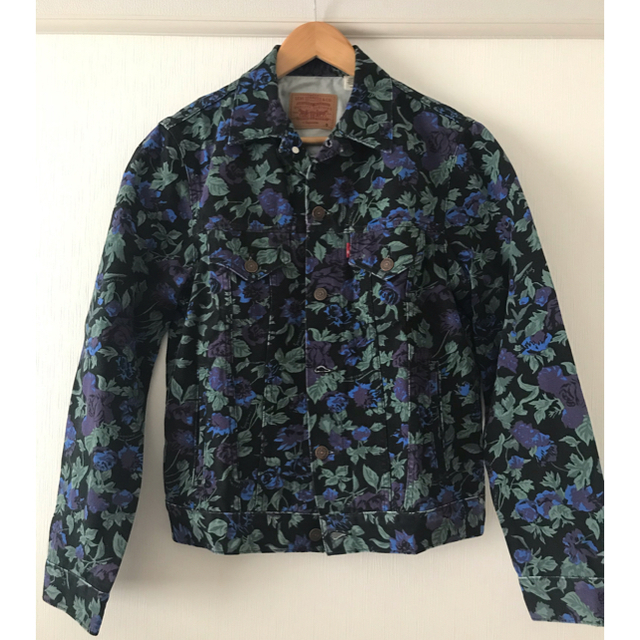 Supreme(シュプリーム)のSupreme Levi's Roses Trucker Jacket メンズのジャケット/アウター(Gジャン/デニムジャケット)の商品写真