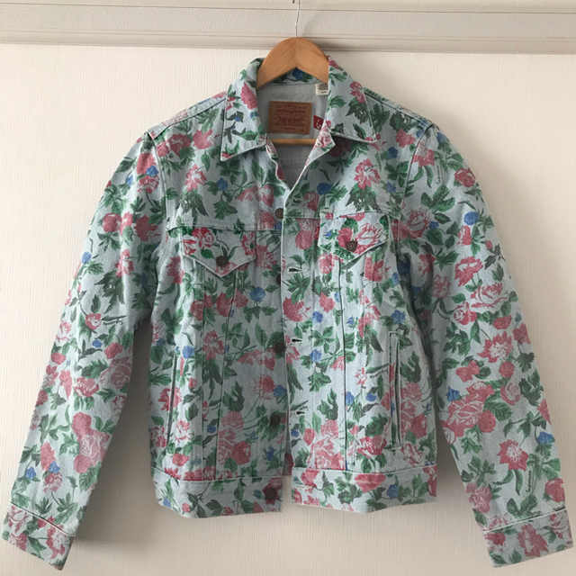 Supreme Levi's Roses Trucker Jacket 1