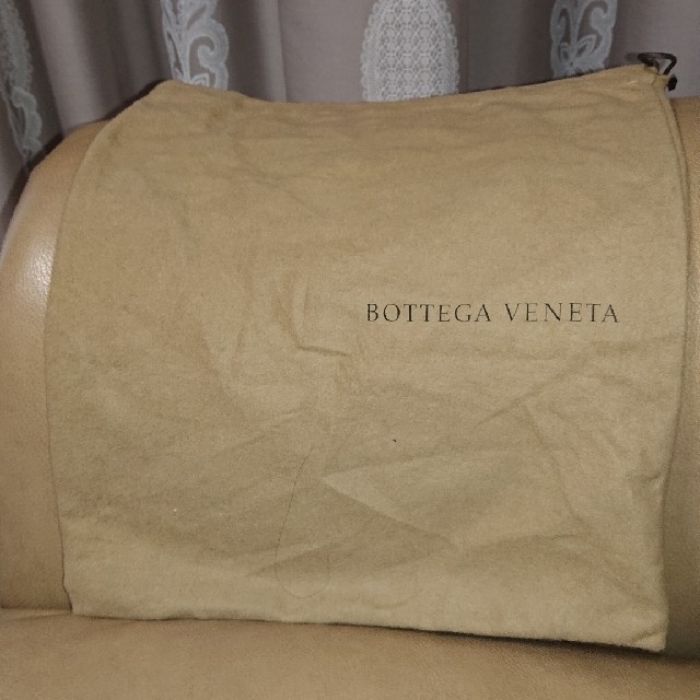 Bottega Veneta(ボッテガヴェネタ)の～最終価格セール～新品・未使用！ボッテガ・ヴェネタ クラッチバッグ レディースのバッグ(ハンドバッグ)の商品写真