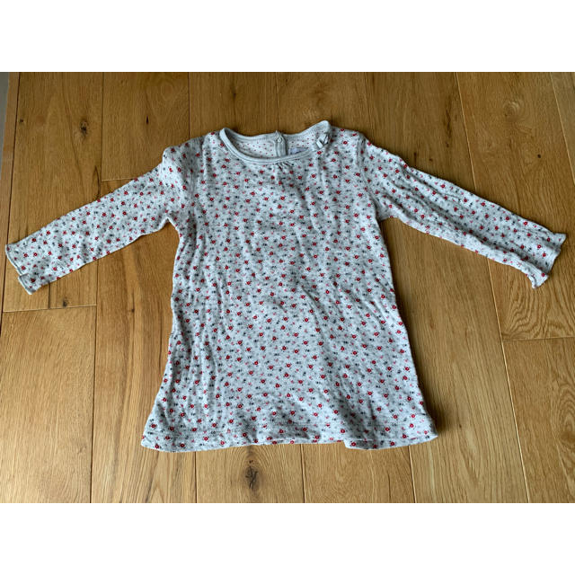 PETIT BATEAU(プチバトー)のプチバトー　花柄ワンピース　74㎝ キッズ/ベビー/マタニティのベビー服(~85cm)(ワンピース)の商品写真