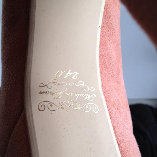 ESPERANZA(エスペランサ)のメタルリボン付き14センチヒールパンプス レディースの靴/シューズ(ハイヒール/パンプス)の商品写真