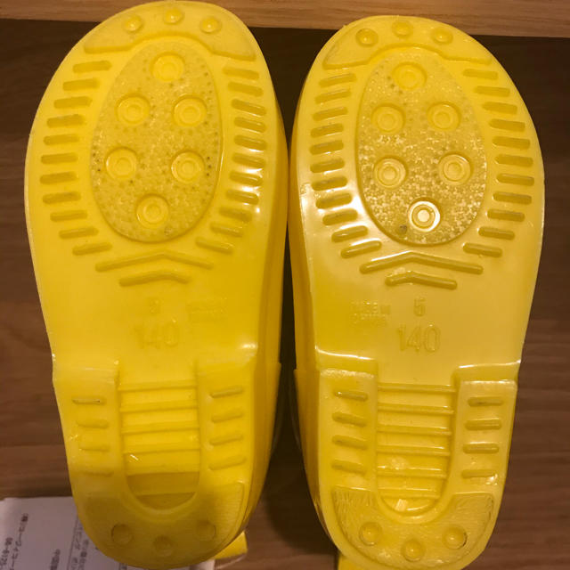 BABYDOLL(ベビードール)のBABYDOLL 長靴 黄色&青色 キッズ/ベビー/マタニティのキッズ靴/シューズ(15cm~)(長靴/レインシューズ)の商品写真