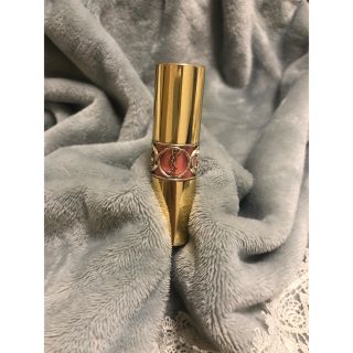 イヴサンローランボーテ(Yves Saint Laurent Beaute)のルージュヴォリュプテシャインNo.15(口紅)