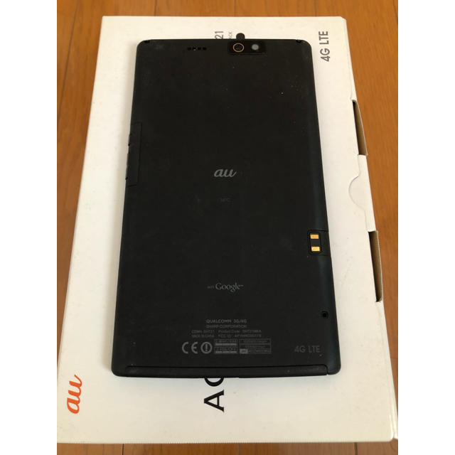 SHARP(シャープ)の箱付美品 AQUOS PAD SHT21 (SHARP 7インチタブレット)au スマホ/家電/カメラのPC/タブレット(タブレット)の商品写真