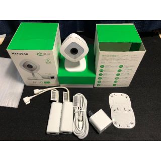 Arlo Q Plus 1080p HD 双方向音声 カメラ PoEアダプター付(防犯カメラ)