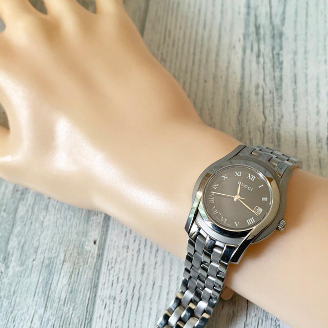 Gucci(グッチ)の【美品】GUCCI グッチ 5500L 腕時計 レディース ブラック シルバー レディースのファッション小物(腕時計)の商品写真