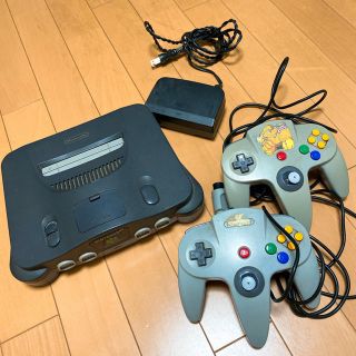 ニンテンドウ64(NINTENDO 64)の任天堂　64(家庭用ゲーム機本体)