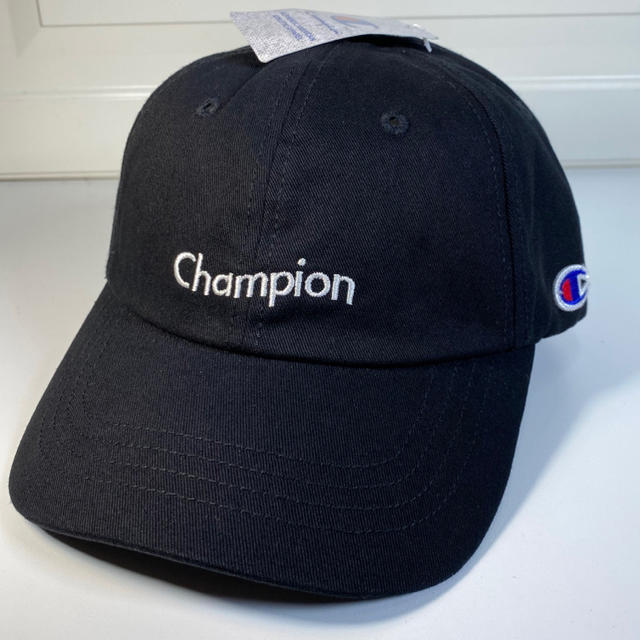 Champion(チャンピオン)の新品未使用　Champion/チャンピオン　ローCAP 国内正規品　送料無料 レディースの帽子(キャップ)の商品写真