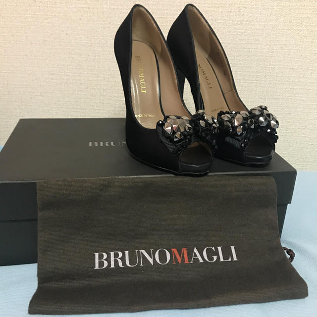 BRUNOMAGLI(ブルーノマリ)のお買い得！　ブルーノマリ　パンプス レディースの靴/シューズ(ハイヒール/パンプス)の商品写真