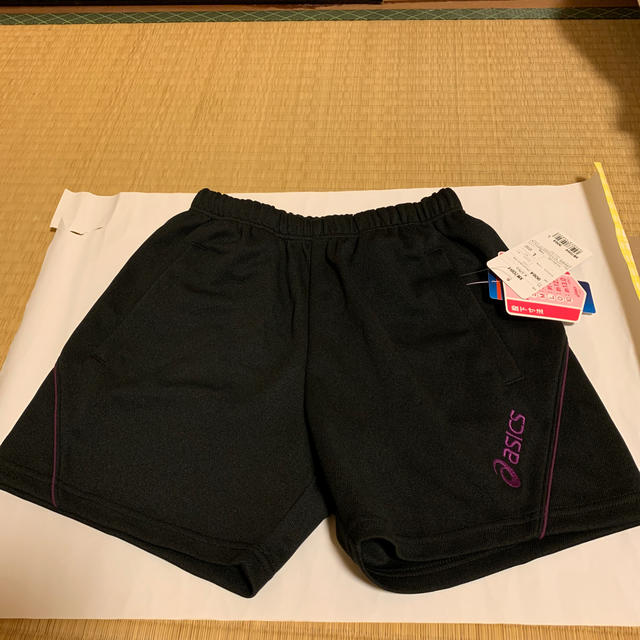 adidas(アディダス)のあや様専用 値下げ‼️asics  ハーフパンツ レディース L レディースのパンツ(ハーフパンツ)の商品写真