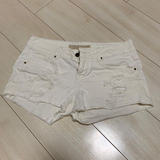 ザラ(ZARA)のZARA ショートパンツ(ショートパンツ)