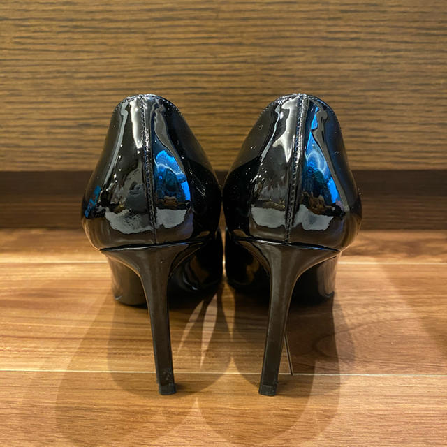 Saint Laurent(サンローラン)のSAINT LAURENT サンローラン　パンプス レディースの靴/シューズ(ハイヒール/パンプス)の商品写真