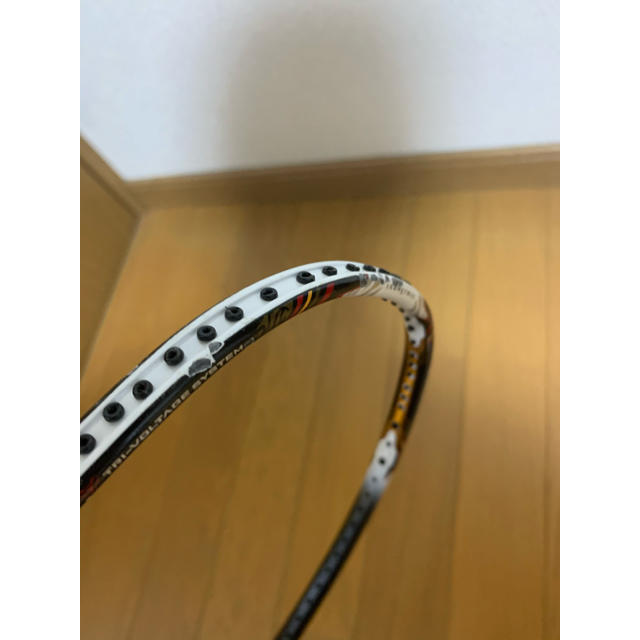 YONEX(ヨネックス)のバドミントンラケット　voltric80 スポーツ/アウトドアのスポーツ/アウトドア その他(バドミントン)の商品写真