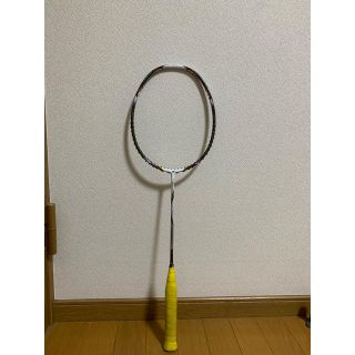 ヨネックス(YONEX)のバドミントンラケット　voltric80(バドミントン)