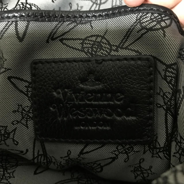 Vivienne Westwood(ヴィヴィアンウエストウッド)のヴィヴィアンウエストウッドワンショルダーボディバック レディースのバッグ(ボディバッグ/ウエストポーチ)の商品写真