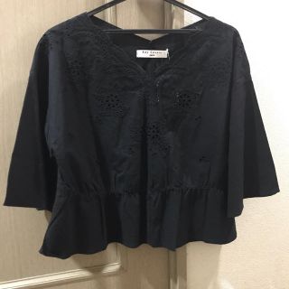 レイカズン(RayCassin)のスカラップブラウス 美品(シャツ/ブラウス(長袖/七分))